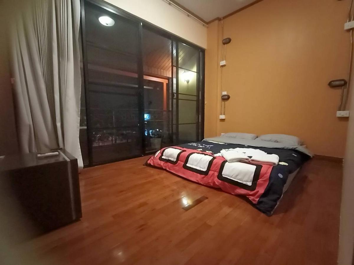 Mojo House Hostel Chiang Mai Buitenkant foto